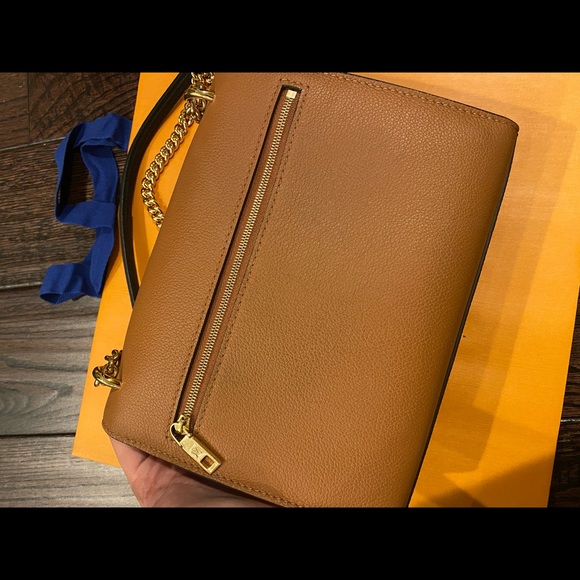 LOUIS VUITTON MYLOCKME CHAIN BAG - Picture 6 of 11